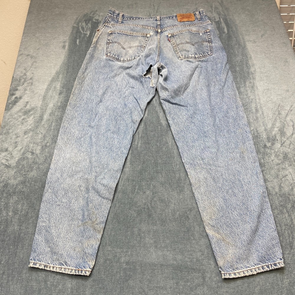 Vintage Levi's 560 Jeans Mens 38x34 Blue Denim All Day Comfort Straight Leg